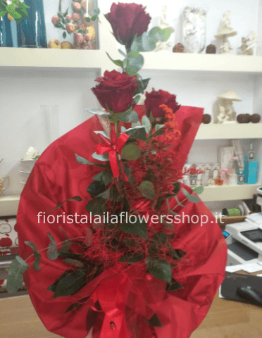Mazzo di fiori violacciocche e gerbere